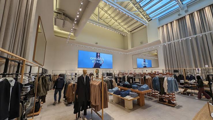 Retail Stores 7