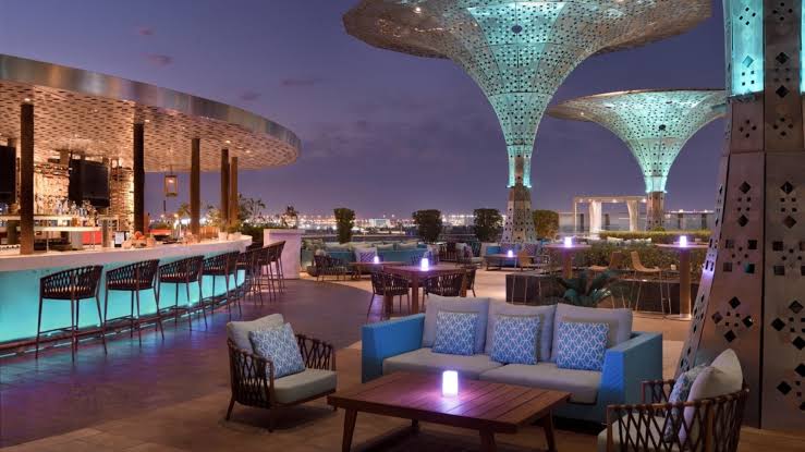 Hotels & Resorts 9
